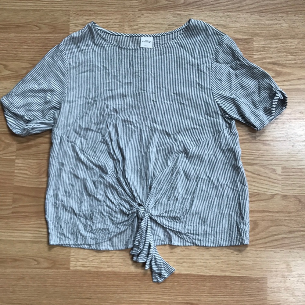 Tie front tee